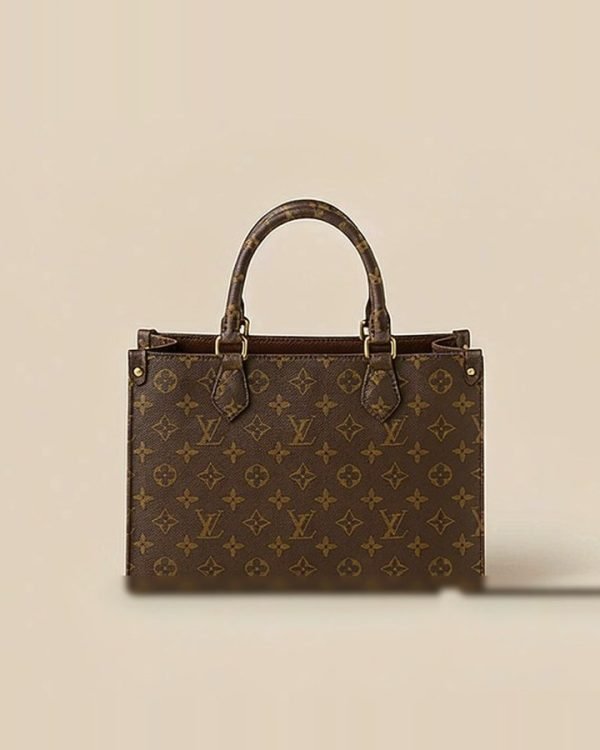 Monogram Canvas Tote Gm